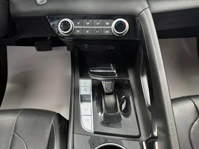 Hyundai Elantra — Фото автомобиля 13