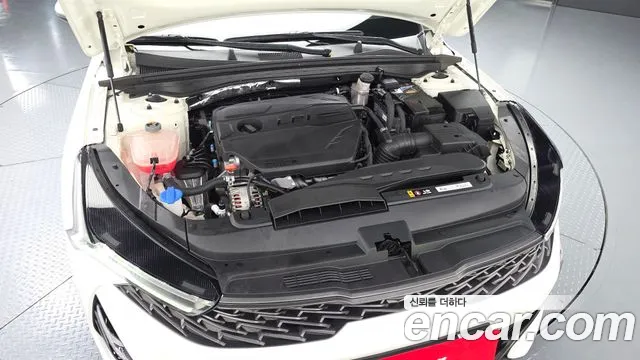 Kia K5 K5 3 поколение 2.0 LPI(Для проката) — Фото автомобиля 6
