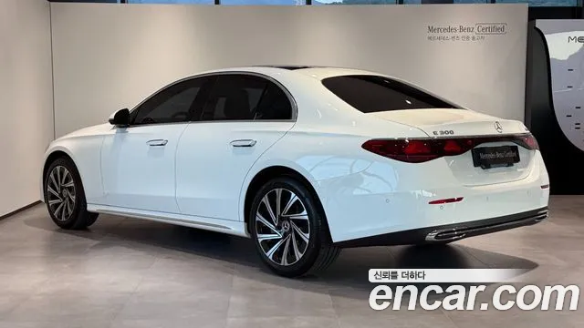 Mercedes-Benz E-Class W214 — Фото автомобиля 3