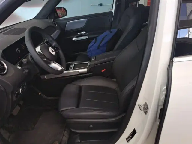 Mercedes-Benz GLB-Class — Фото автомобиля 14