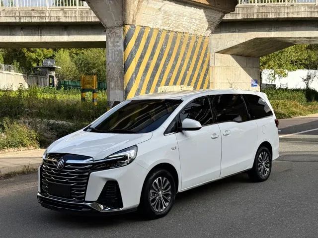 Фотография автомобиля — Buick GL8