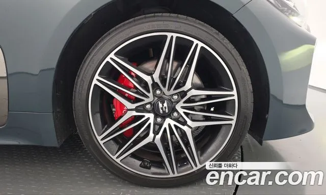 Kia Stinger Meister — Фото автомобиля 6