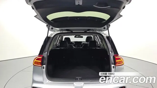 Kia Niro Niro Plus Air — Фото автомобиля 20