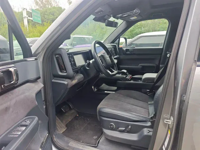BYD FangChengBao Leopard 5 — Фото автомобиля 8