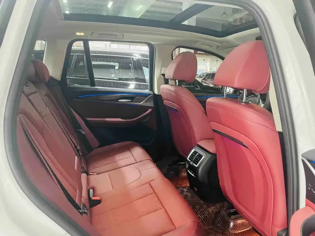 BMW X3 — Фото автомобиля 14