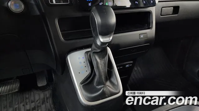 Hyundai Staria Staria L3.5 Карго 5 мест — Фото автомобиля 8