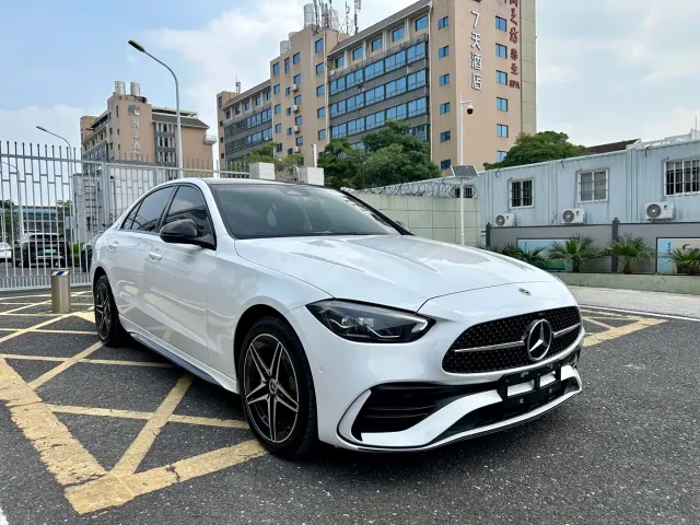 Mercedes-Benz C-Class — Фото автомобиля 3