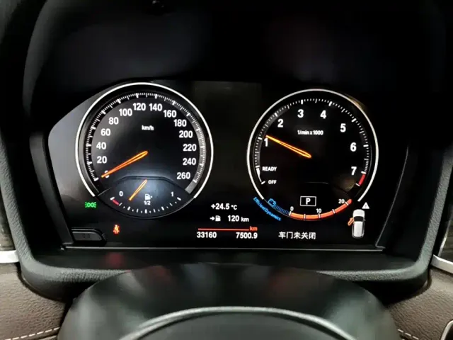 BMW X1 — Фото автомобиля 11