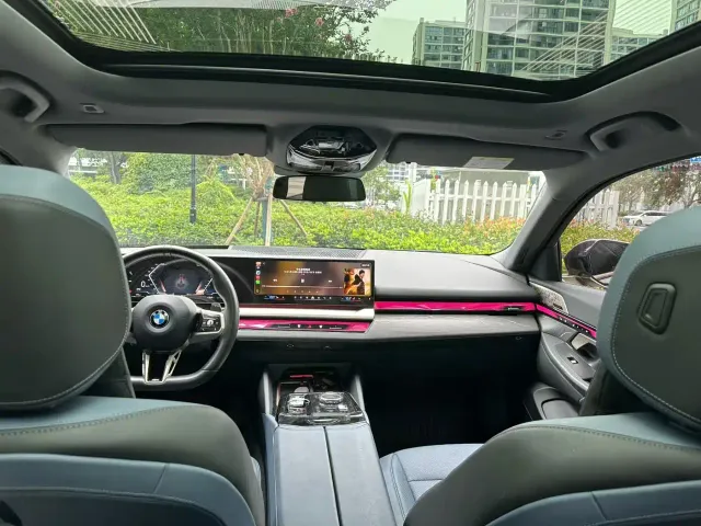 BMW 5 Series — Фото автомобиля 6