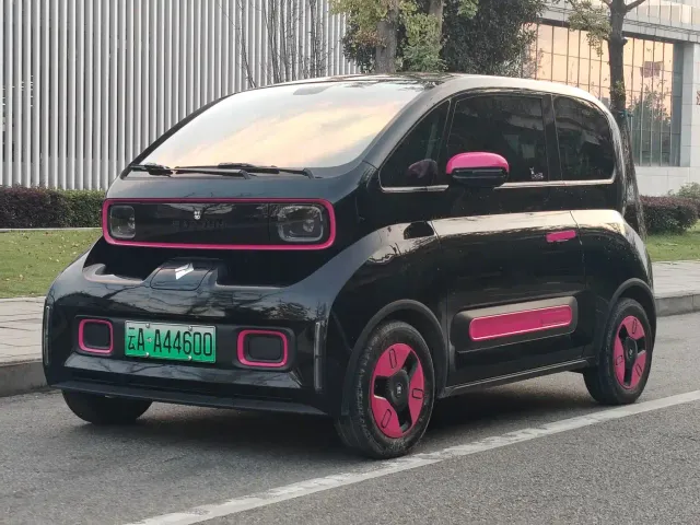 Фотография автомобиля — Baojun KiWi EV