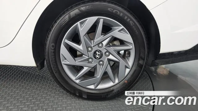 Hyundai Avante CN7 — Фото автомобиля 6