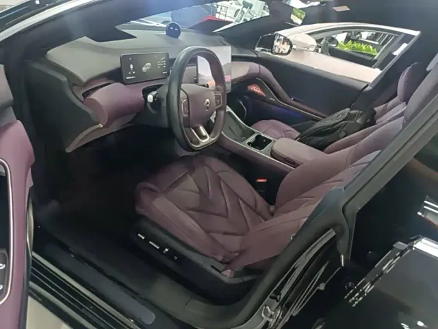Nio ET5 Touring — Фото автомобиля 15