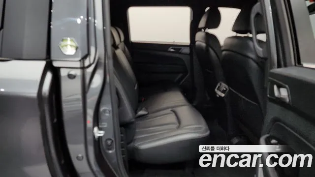 KG_Mobility_Ssangyong Rexton Новый Rexton Sport Дизель 2.2 2WD — Фото автомобиля 11