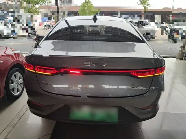 BYD Qin PLUS — Фото автомобиля 5