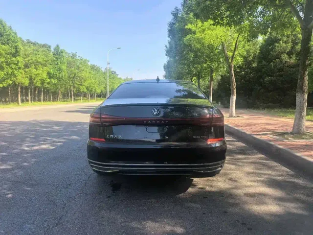 Volkswagen Passat — Фото автомобиля 6