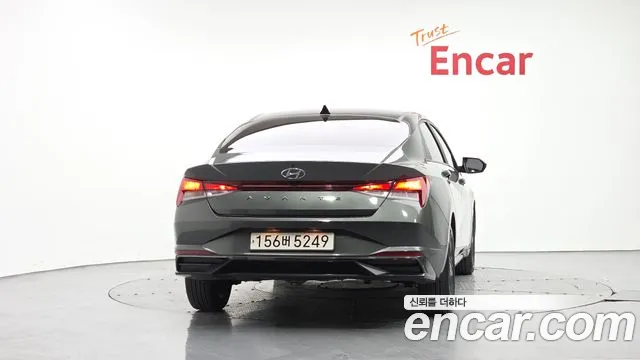 Hyundai Avante CN7 — Фото автомобиля 4