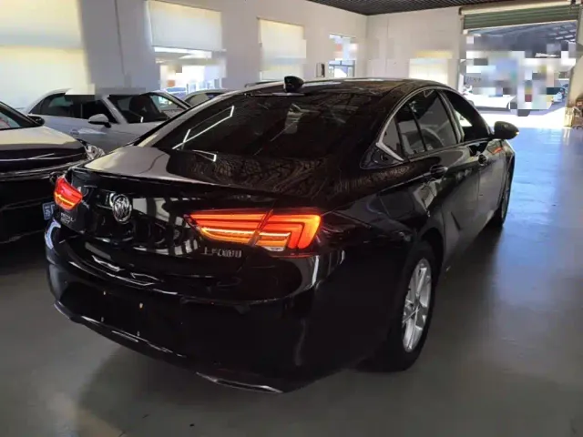 Buick Regal — Фото автомобиля 6