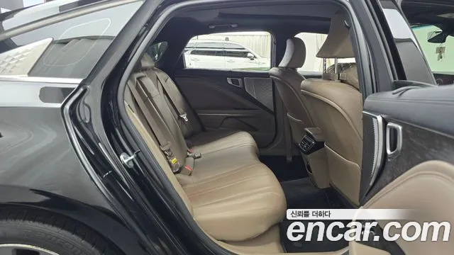 Kia K8 Hybrid — Фото автомобиля 12