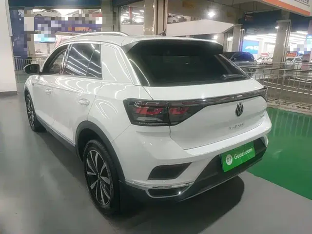 Volkswagen T-Roc — Фото автомобиля 4