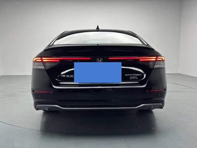 Honda Accord — Фото автомобиля 5