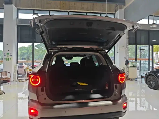 Haval Haval Second-Generation Big Dog New Energy 2023 DHT-PHEV 105km Trend Electric Edition — Фото автомобиля 18