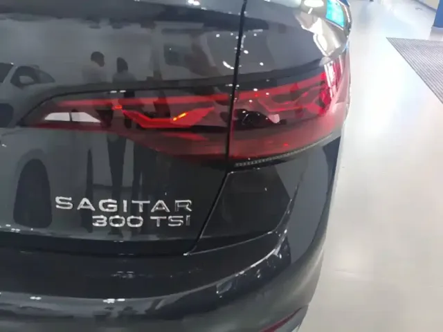 Volkswagen Sagitar — Фото автомобиля 7
