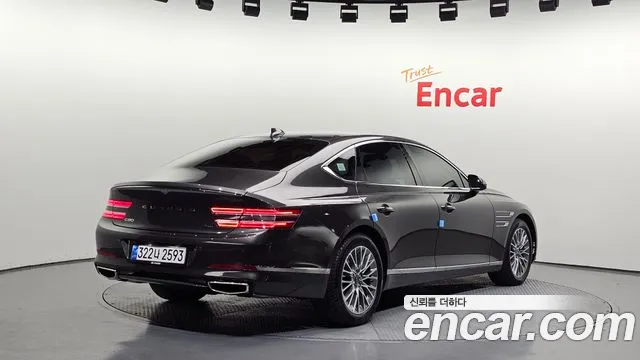 Genesis G80 Бензин 2.5 турбо AWD — Фото автомобиля 2