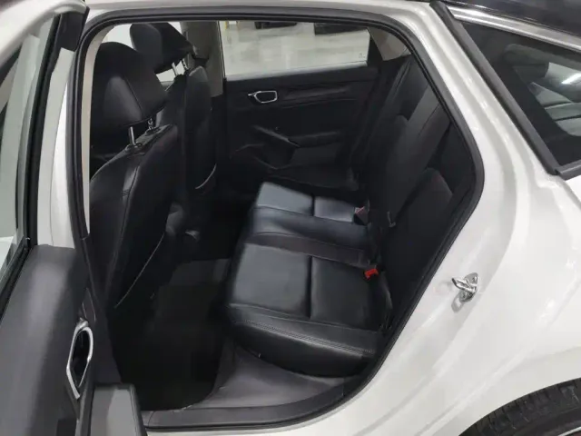 Honda Civic — Фото автомобиля 15