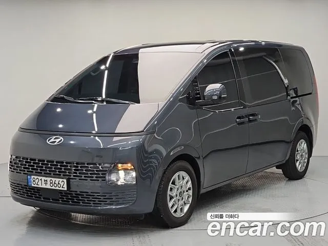 Фотография автомобиля — Hyundai Staria