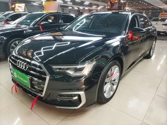 Фотография автомобиля — Audi A6L