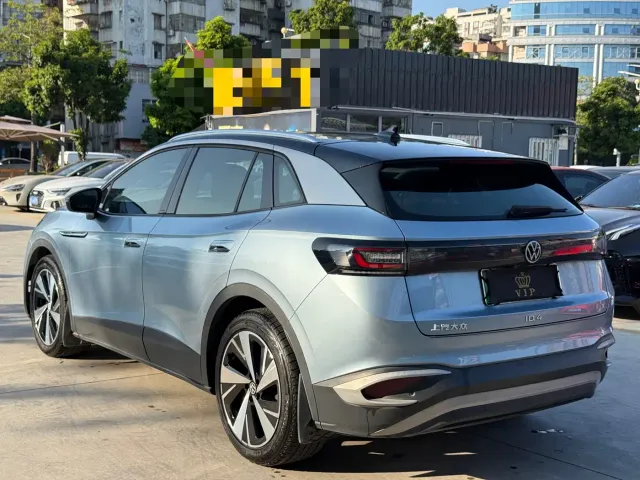 Volkswagen ID.4 X — Фото автомобиля 4