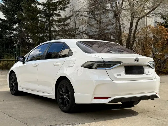 Toyota Corolla — Фото автомобиля 7