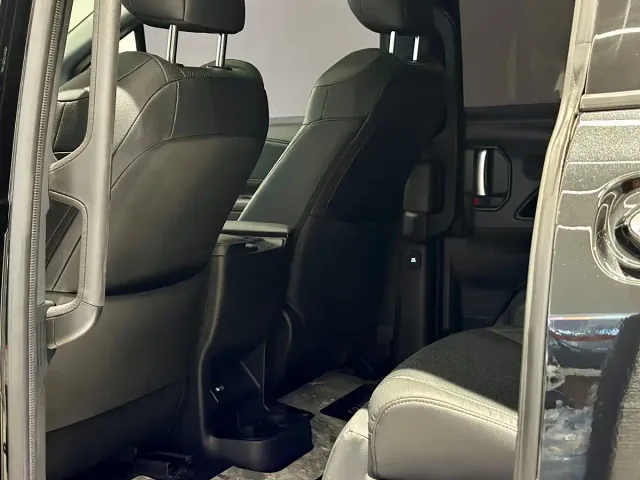 Toyota Granvia — Фото автомобиля 8
