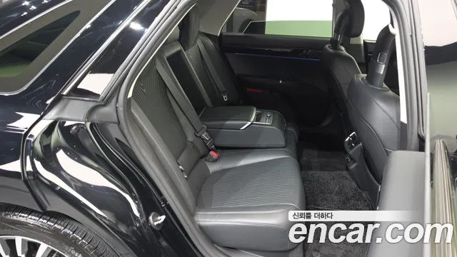 Hyundai Grandeur Grandeur (GN7) 3.5 Бензин 2WD — Фото автомобиля 12