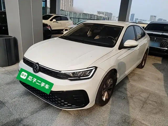 Фотография автомобиля — Volkswagen Lavida