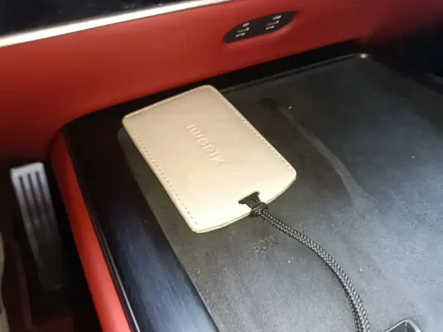 Xiaomi SU7 — Фото автомобиля 8