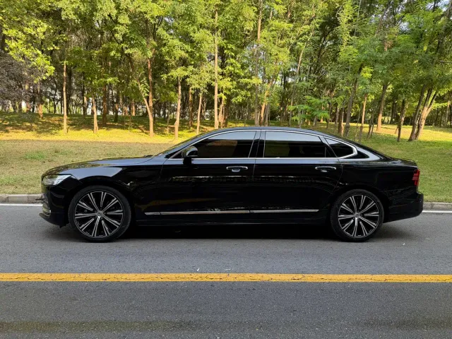Volvo S90 — Фото автомобиля 5