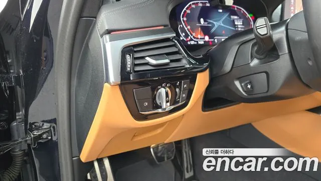 BMW 5 Series G30 — Фото автомобиля 26