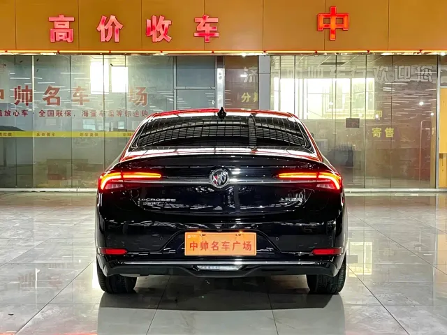 Buick LaCrosse — Фото автомобиля 5