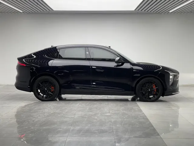 IM Motors LS6 — Фото автомобиля 8