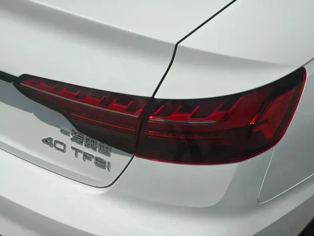 Audi A4L — Фото автомобиля 8