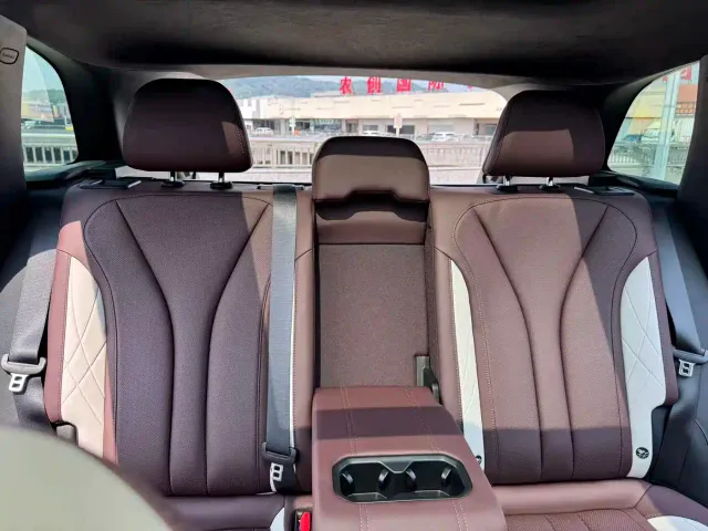 Geely Xingyue L — Фото автомобиля 27