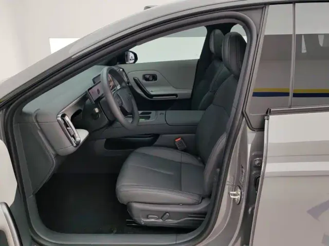 Leapmotor Lafa 5 — Фото автомобиля 9