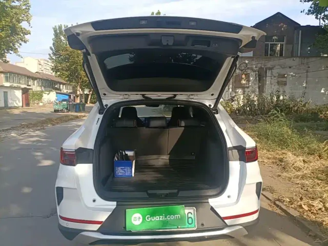 BYD Song PLUS — Фото автомобиля 18