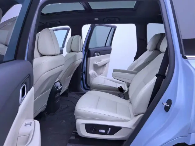 Li Auto ONE — Фото автомобиля 19