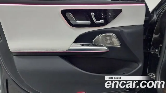 Mercedes-Benz E-Class — Фото автомобиля 15
