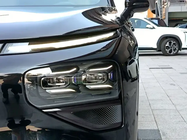 Xpeng G9 — Фото автомобиля 20