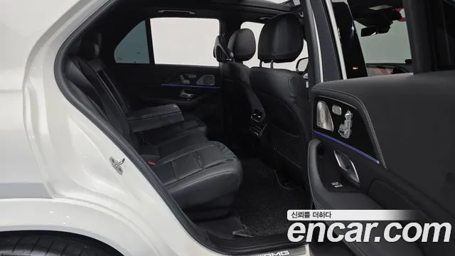 Mercedes-Benz GLE-Class — Фото автомобиля 12