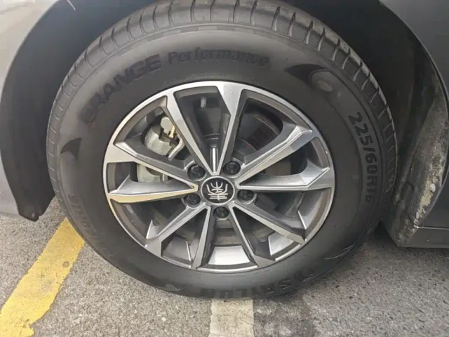 BYD Qin PLUS — Фото автомобиля 22