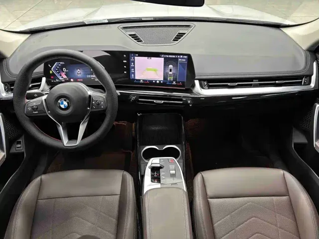 BMW X1 — Фото автомобиля 3